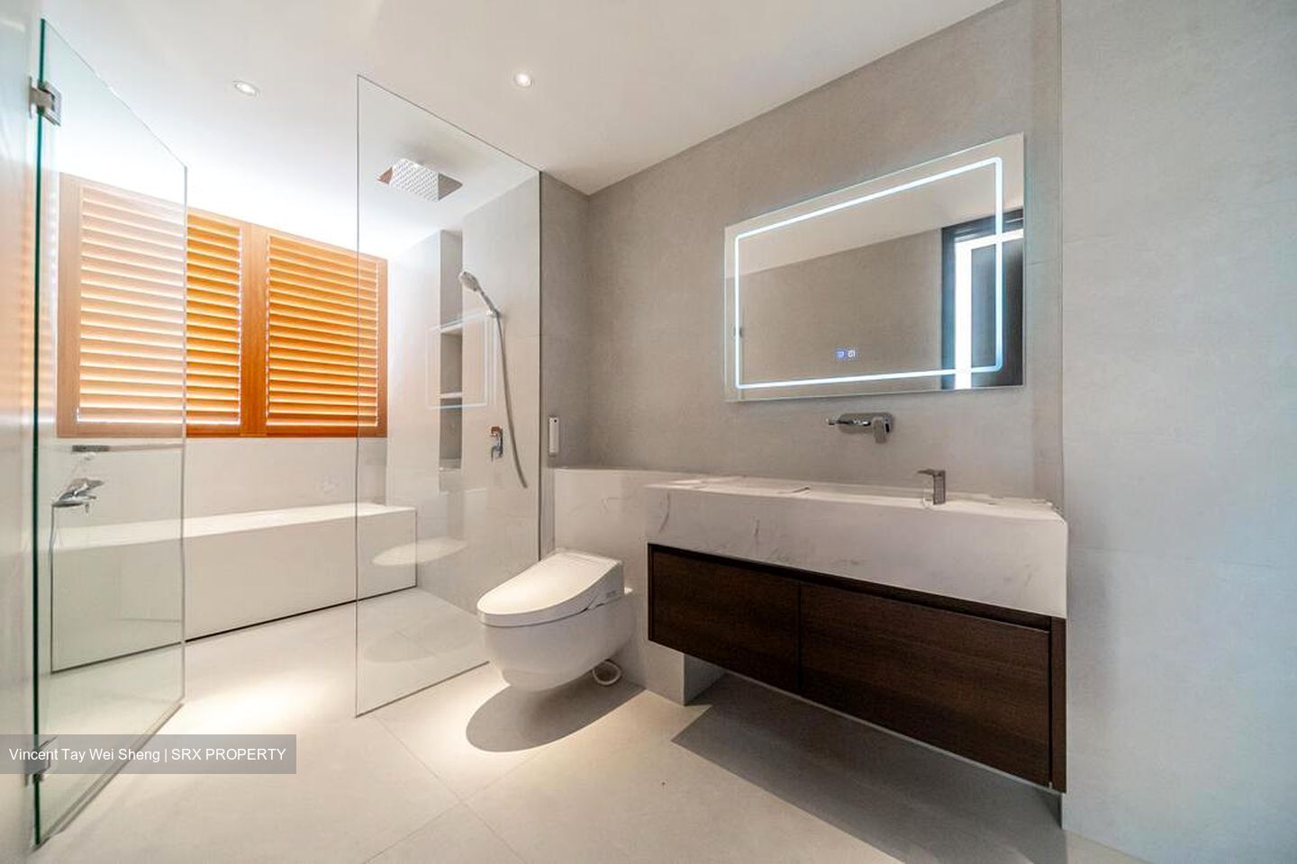 Fernhill Road (D10), Semi-Detached #536163341